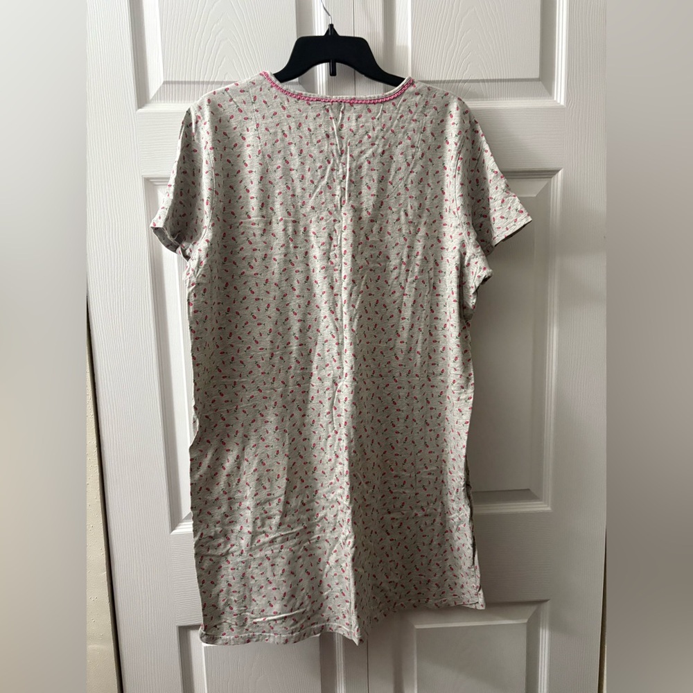 Secret Treasures Gray Sleepwear with Pink Floral Design - Picture 5 of 5